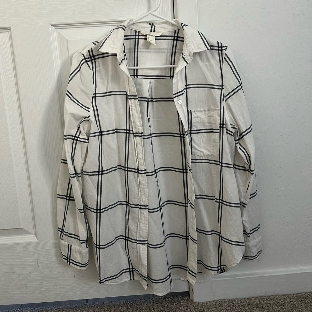 H&M plaid button down shirt